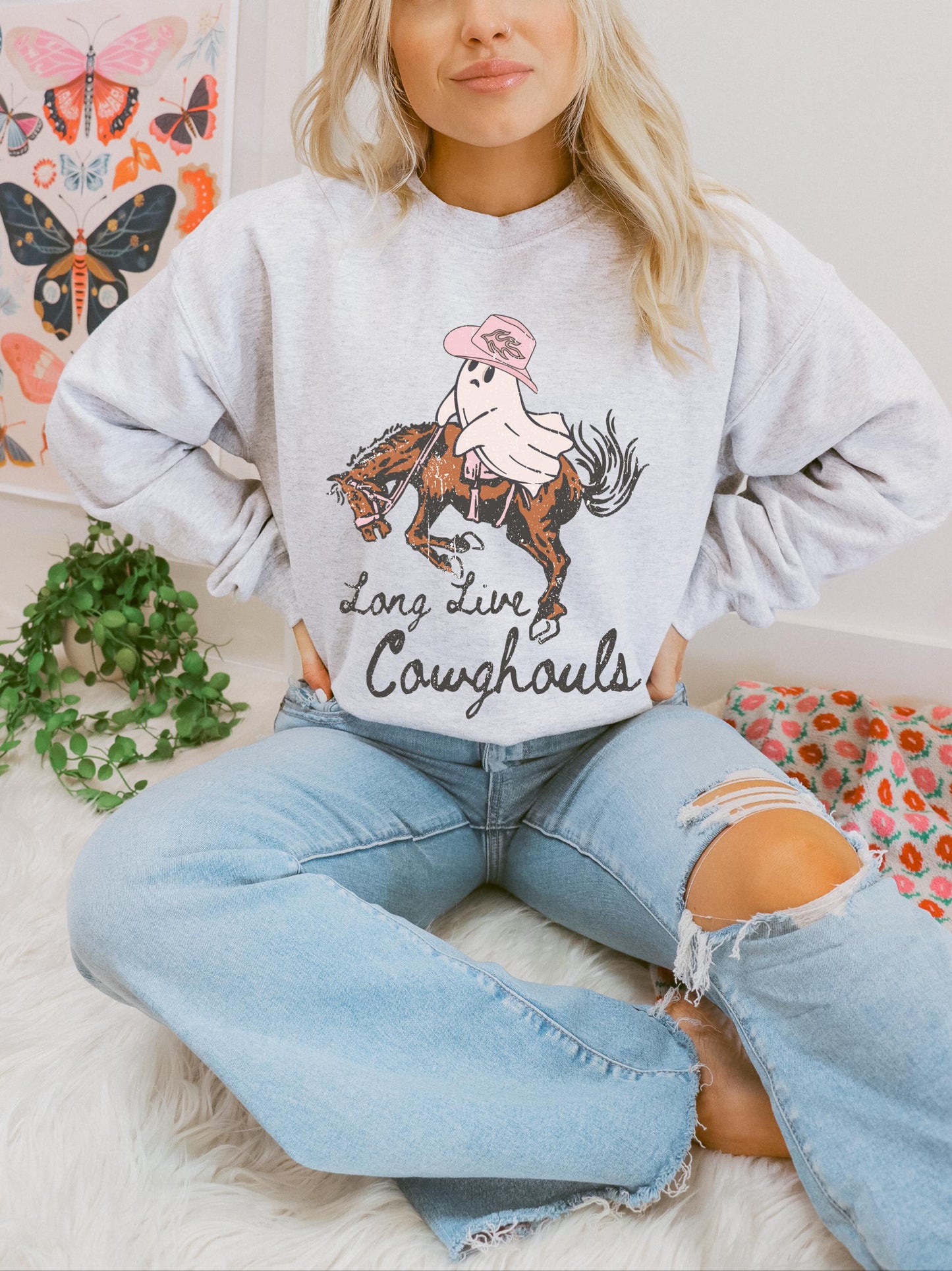 Long Live Cowghouls Shirt, Spooky Ghost Sweatshirt, Cute Fall Sweaters, Western Halloween, Cowgirl Ghost Sweater, Country Halloween Shirt