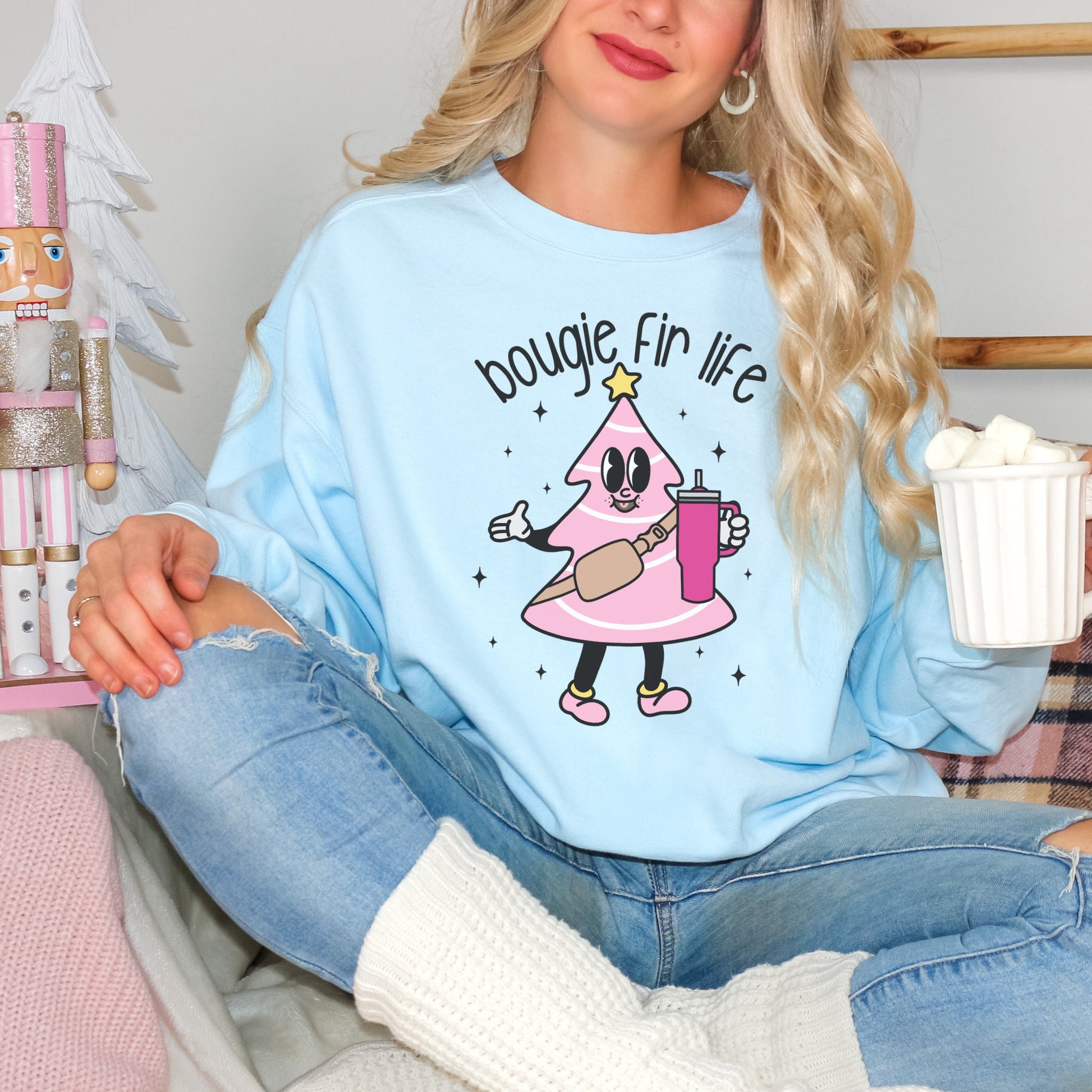 Bougie Fir Life Sweatshirt, Pink Christmas Tree Sweater, Trendy Holiday Shirts, Cute Xmas Crewneck, Winter Sweatshirt, Aesthetic Hoodies