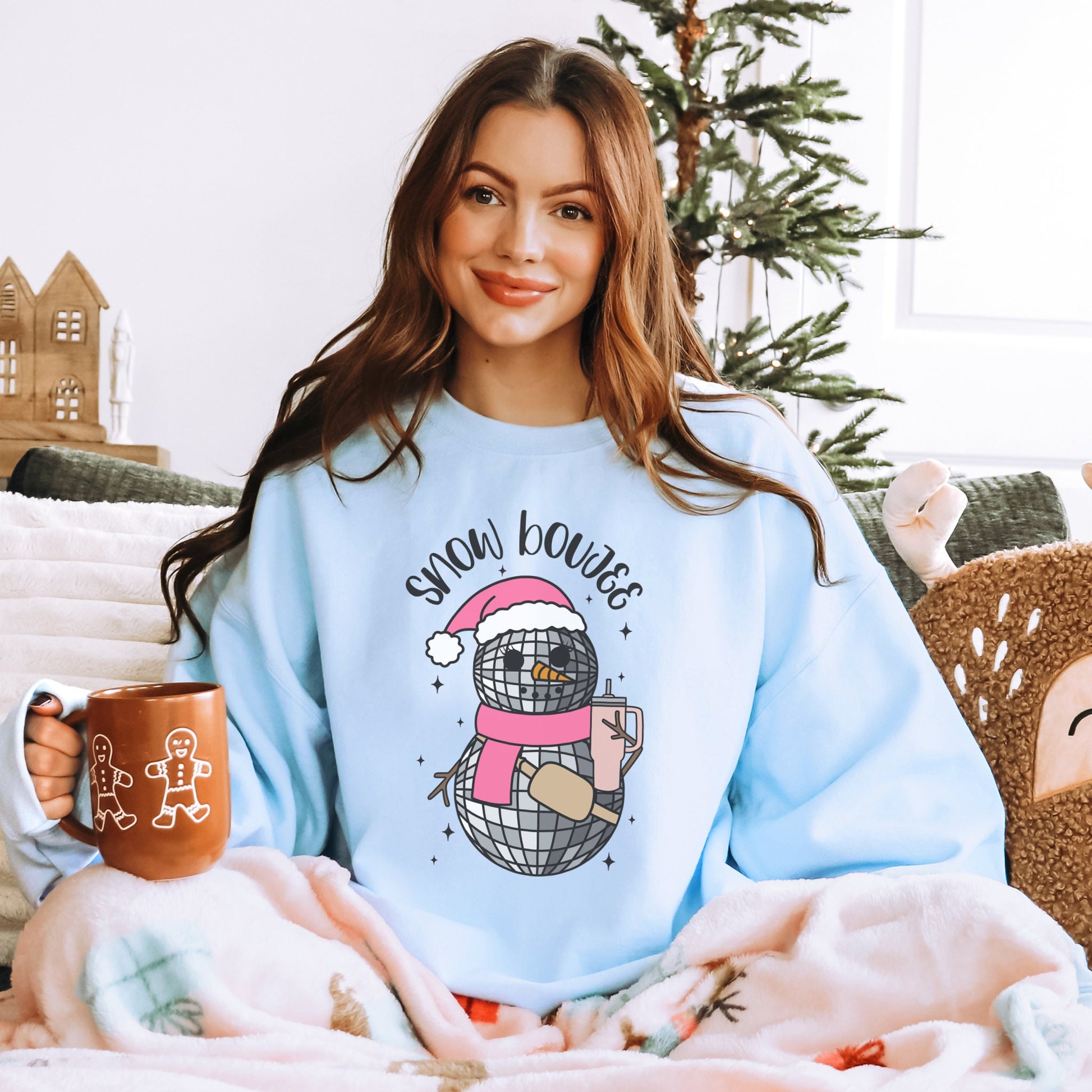 Snow Boujee Sweatshirt, Pink Christmas Sweater, Retro Santa Shirt, Winter Hoodies, Cute Xmas Shirt, Holiday Apparel, Festive Girly Crewneck