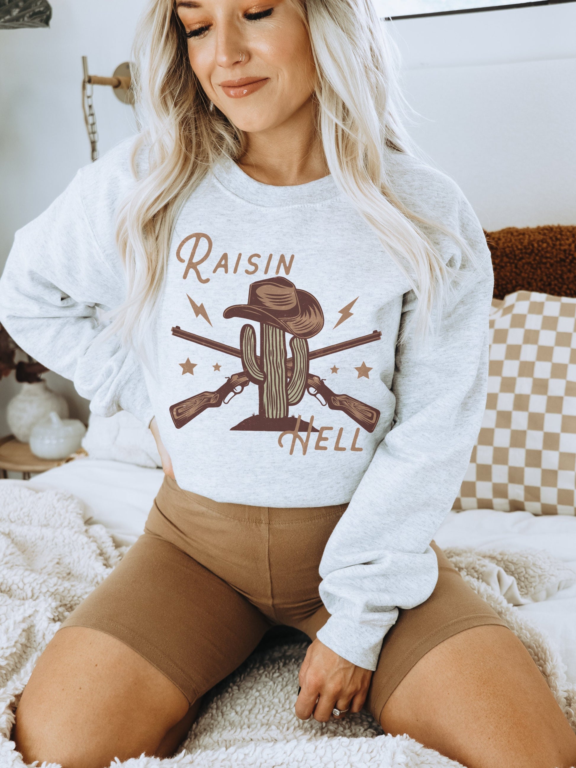 Raisin Hell Sweatshirt, Western Sweatshirt, Country Music Sweatshirt, Cowboy Sweatshirt, Cowgirl Crewneck, Western Clothes, Cactus Sweater