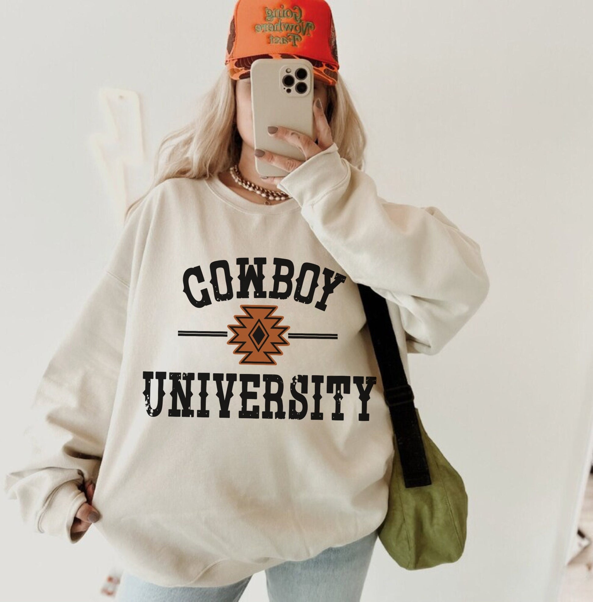 Cowboy University Sweatshirt, Cute Western Shirts, Country Crewneck, Trendy Cowgirl Shirt, Oversized Hoodie, Vintage Rodeo, Howdy Pullover