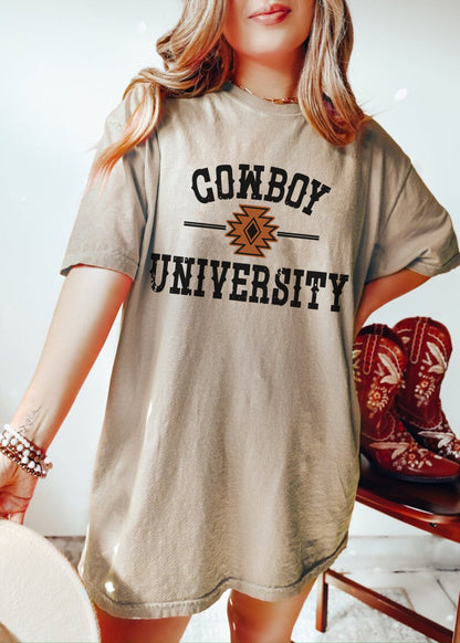 Cowboy University Shirt, Western Graphic Tee, Oversized Graphic Tee, Country Tshirt, Rodeo Shirt, Western Clothes, Cowgirl Tees, Cowboy Tee