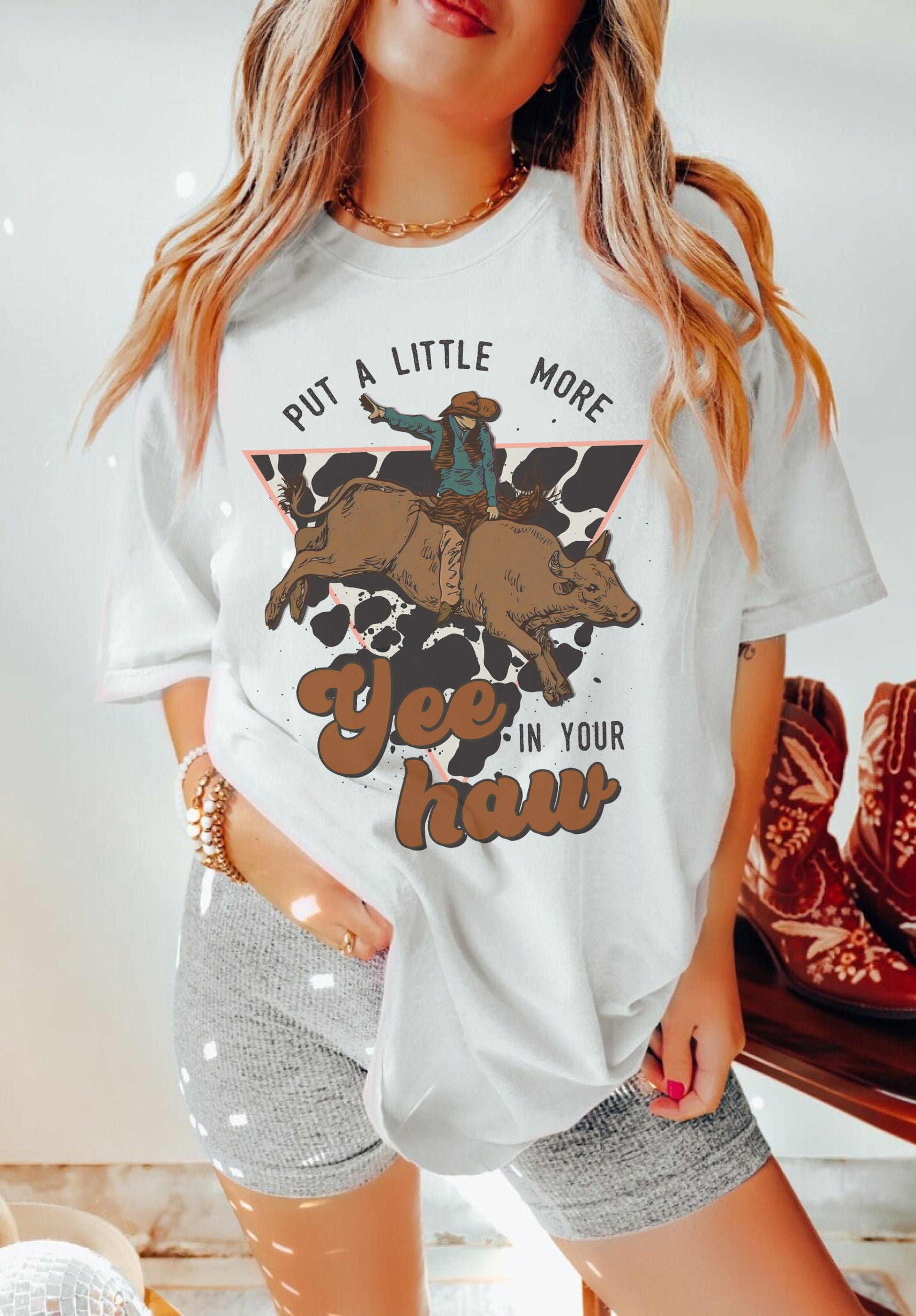 Yeehaw Tshirt, Cowboy Graphic Tees, Cowgirl Rodeo Shirt, Cute Western Shirt, Oversized Country Shirt, Trendy Western Shirt, Cowgirl Tees