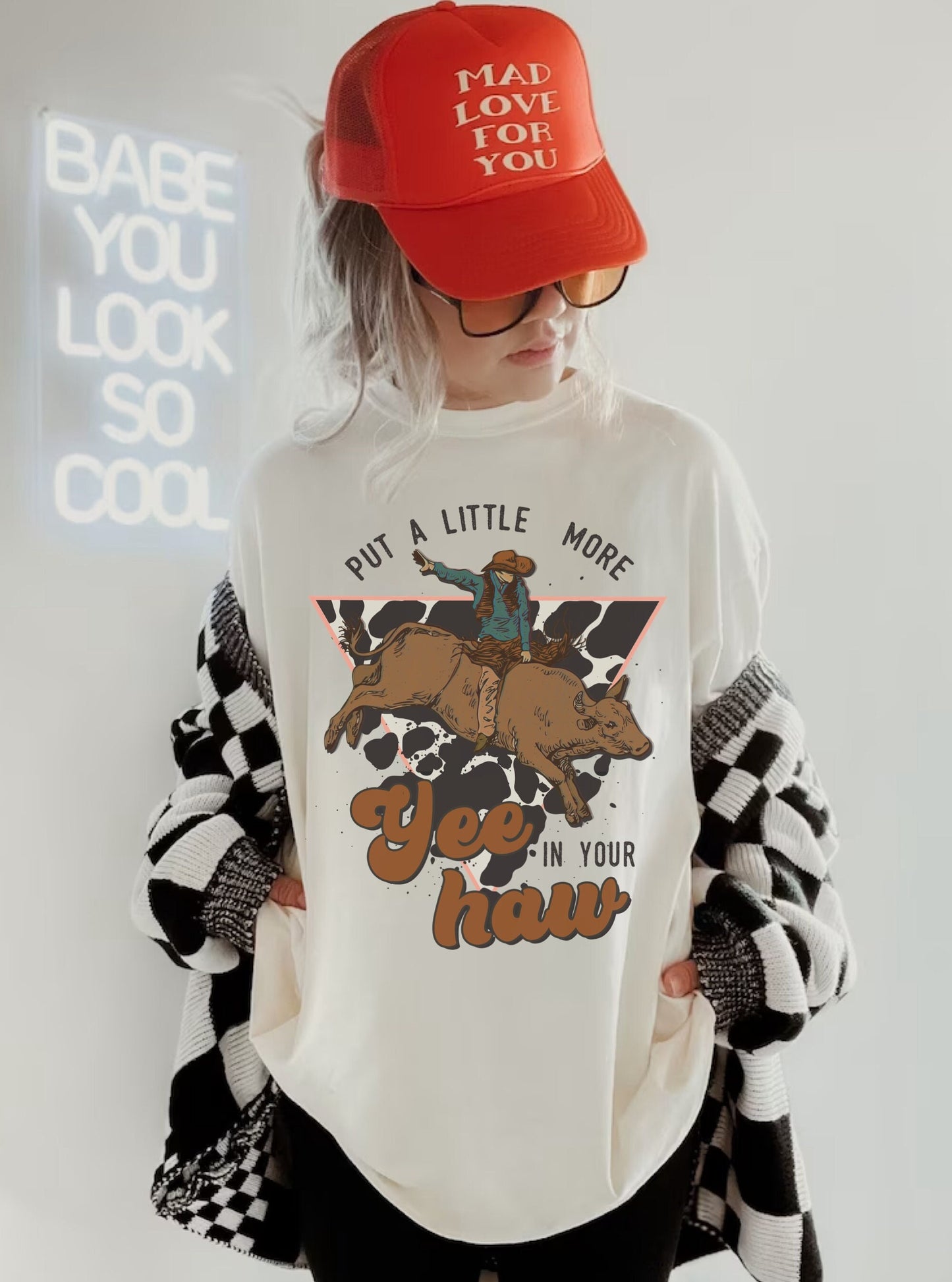 Yeehaw Tshirt, Cowboy Graphic Tees, Cowgirl Rodeo Shirt, Cute Western Shirt, Oversized Country Shirt, Trendy Western Shirt, Cowgirl Tees
