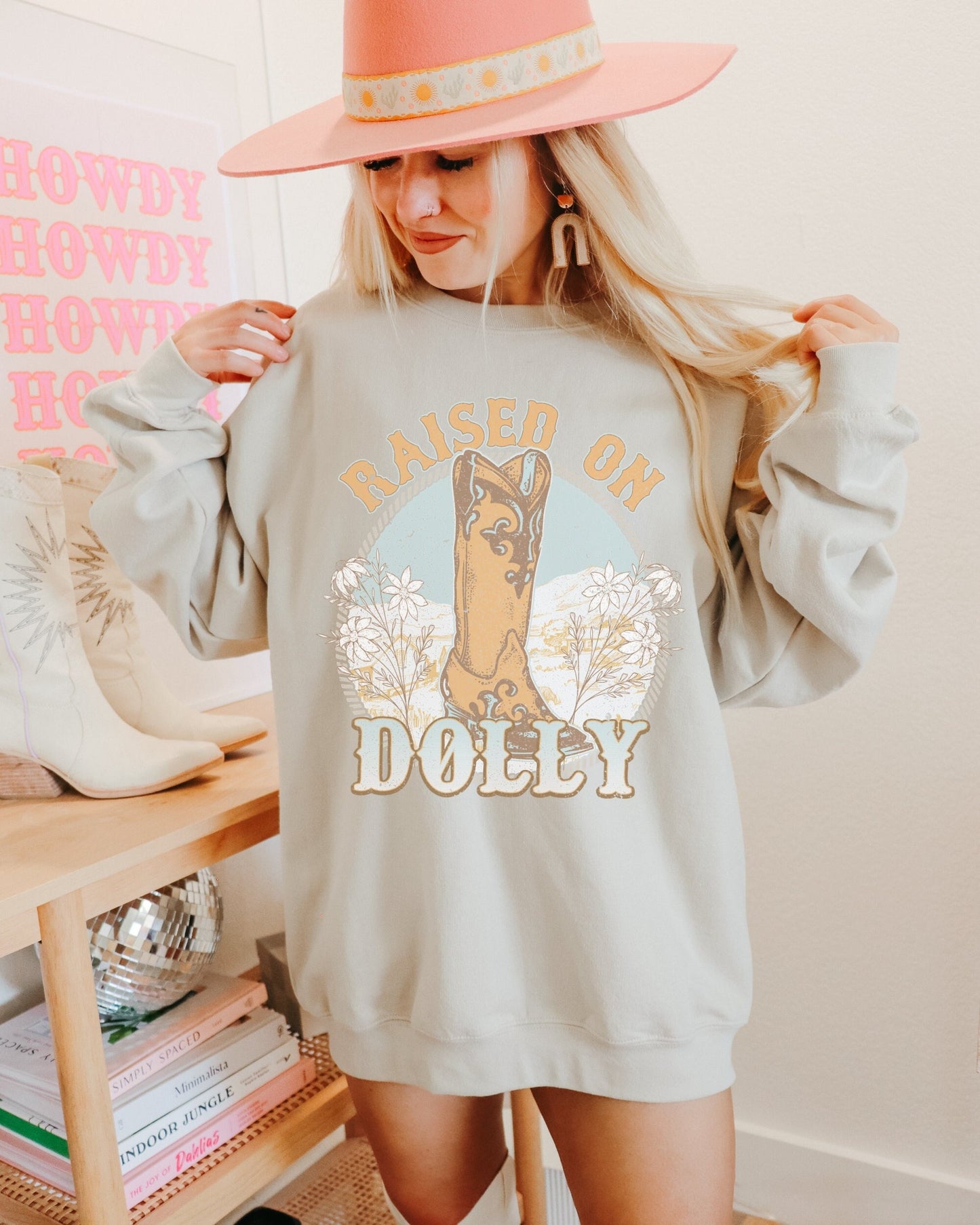 Raised On Dolly Country Music Sweatshirt, Western Sweatshirt, Country Concert Sweatshirt, Western Crewneck, Trendy Clothes, Cowgirl Shirt