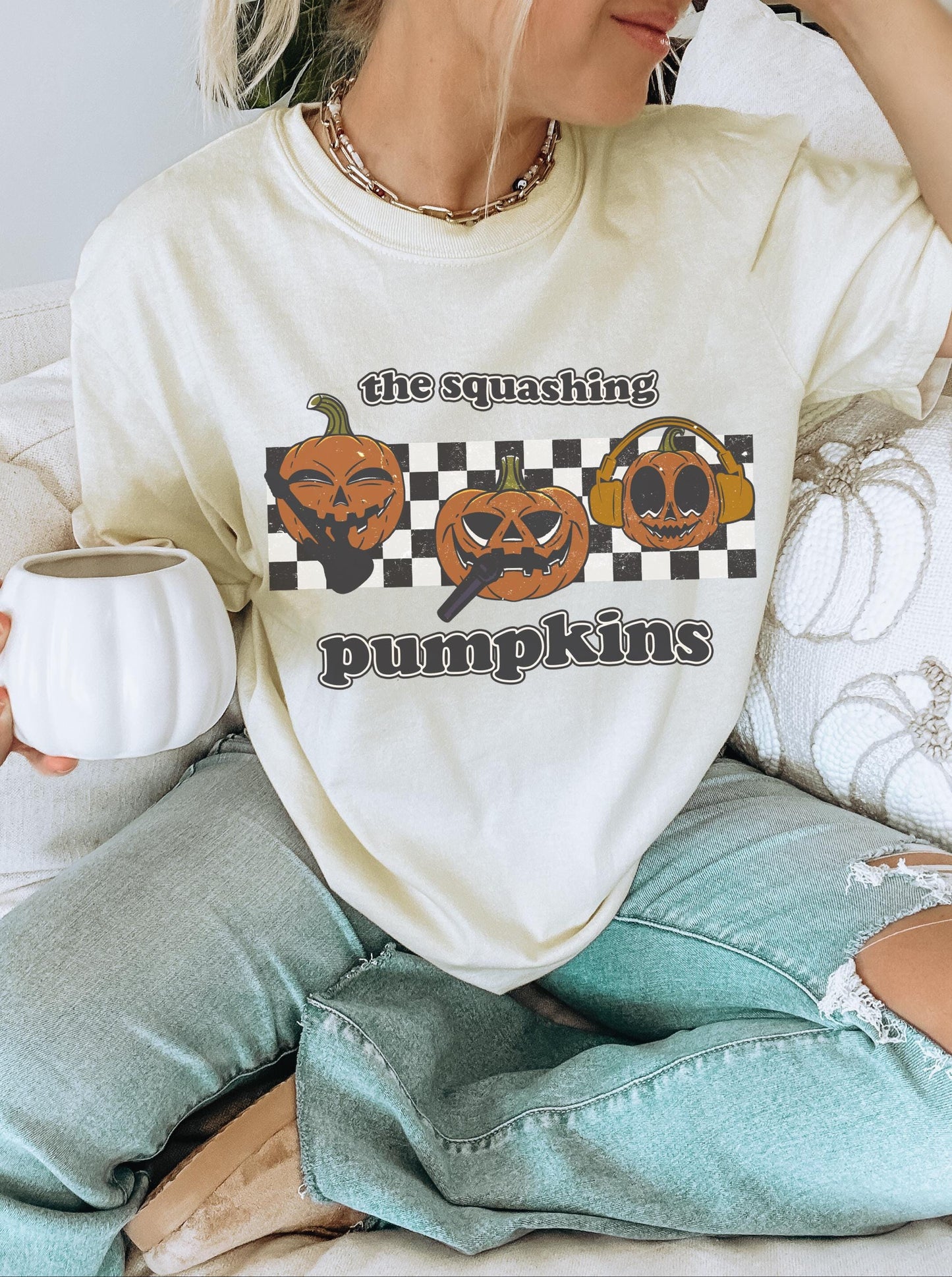 Trendy Pumpkin Shirt, Retro Halloween Shirt, Edgy Halloween, Spooky Season Shirt, 90s Halloween, Vintage Pumpkin Shirt, Cute Fall Shirt