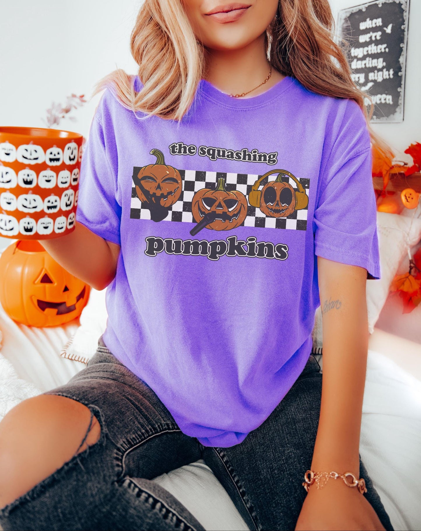 Trendy Pumpkin Shirt, Retro Halloween Shirt, Edgy Halloween, Spooky Season Shirt, 90s Halloween, Vintage Pumpkin Shirt, Cute Fall Shirt