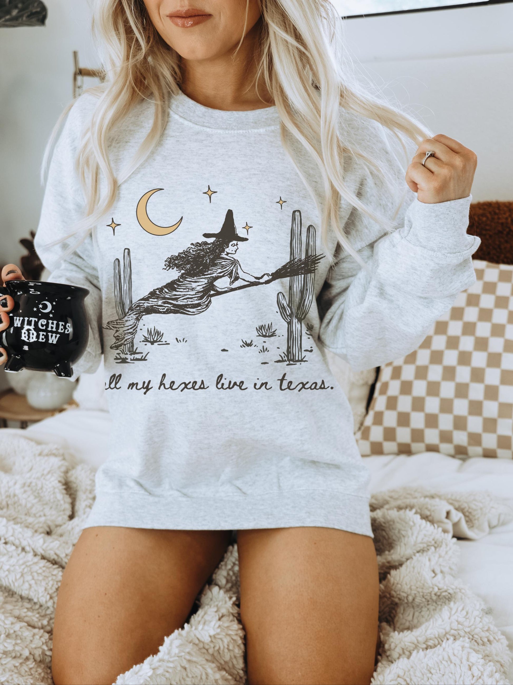 Hexes In Texas Shirt, Witch Sweatshirt, Spooky Crewneck, Witchy Sweater, Western Halloween, Retro Halloween Sweatshirt, Funny Halloween Tee
