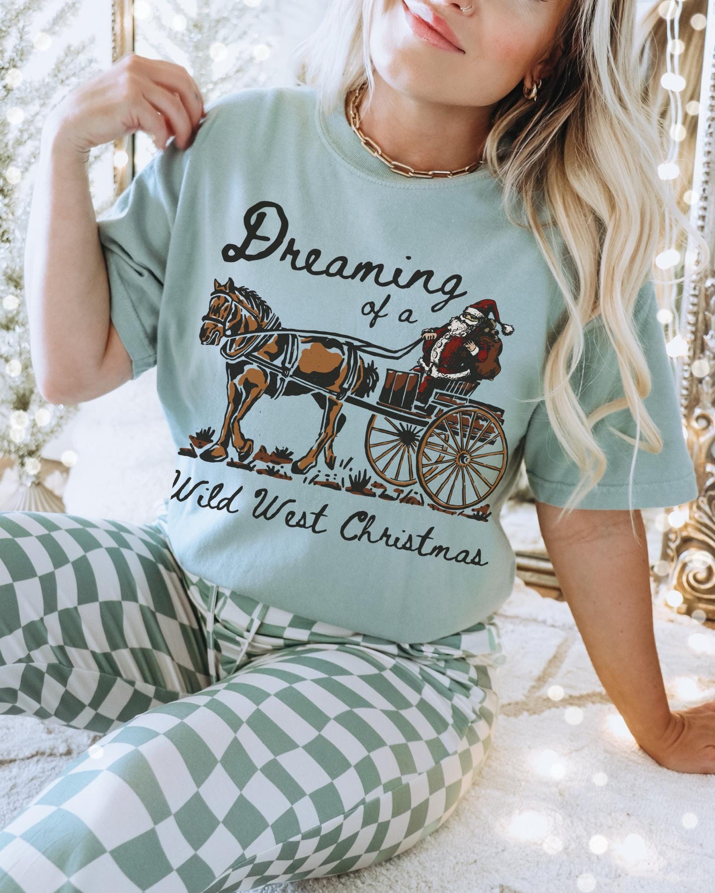 Wild West Christmas Shirt, Cowboy Santa Shirt, Western Christmas Shirt, Trendy Christmas Tee, Country Christmas, Retro Christmas Tshirt