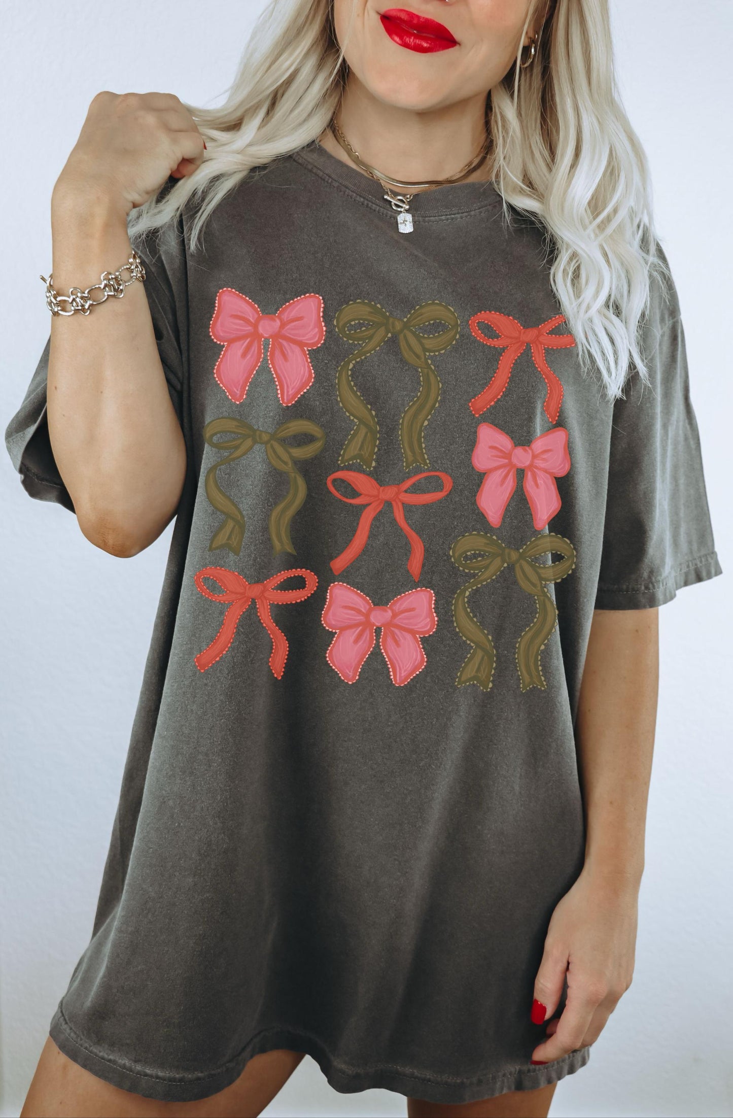 Coquette Christmas Bow Shirt, Womens Holiday Shirt, Cute Christmas Shirt, Retro Christmas Tshirt, Trendy Christmas Shirt, Girly Xmas Tshirt