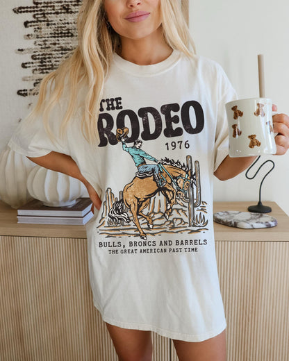 Rodeo Shirt, Western Graphic Tee, Cowgirl Tshirt, Cowboy Shirt, Country Music Shirt, Western Cowgirl Shirt, Country Concert Tee, Horse Shirt