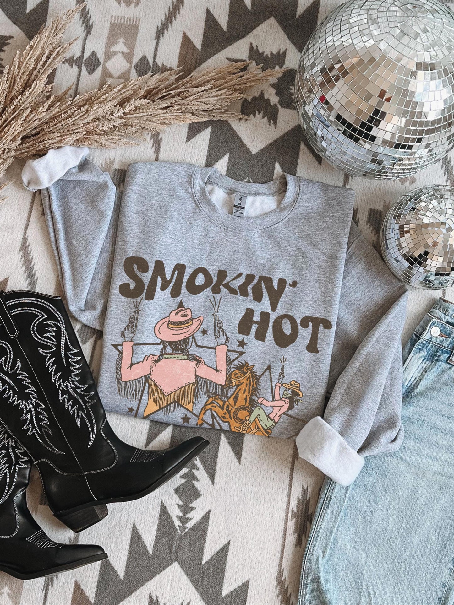 Smokin Hot Sweatshirt, Lets Go Girls Shirt, Cowgirl Graphic Tee, 90s Country Shirt, Country Concert Shirt, Trendy Western Shirts, Cowboy Tee