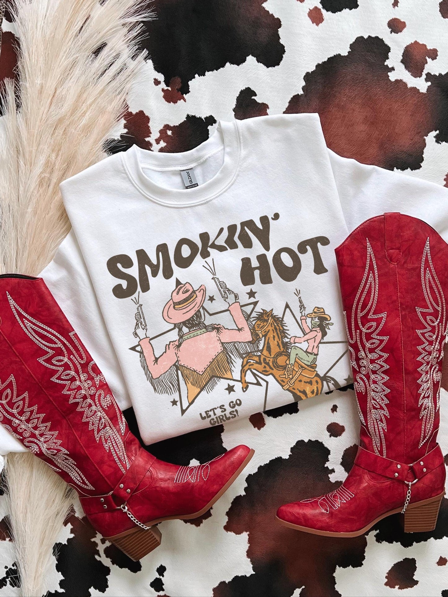 Smokin Hot Sweatshirt, Lets Go Girls Shirt, Cowgirl Graphic Tee, 90s Country Shirt, Country Concert Shirt, Trendy Western Shirts, Cowboy Tee