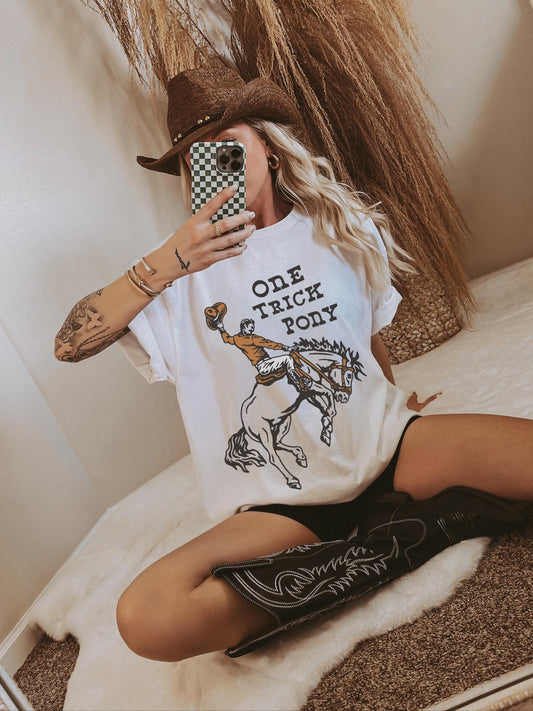One Trick Pony Shirt, Western Graphic Tee, Cute Cowgirl Tshirt, Country Concert Shirt, Trendy Western Shirts, Cowboy Rodeo Tshirt, Horse Tee